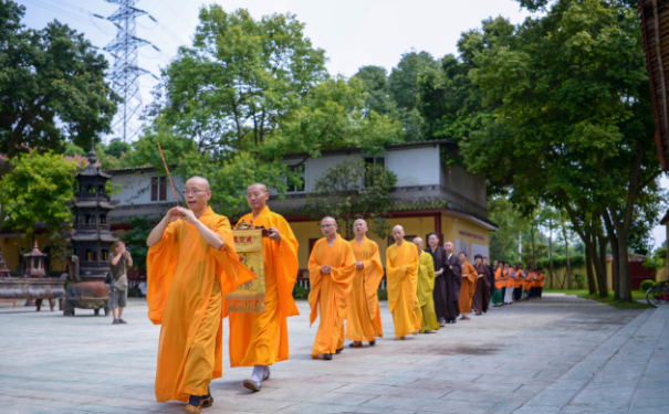 给财神烧纸注意事项,操作不对财神不进门